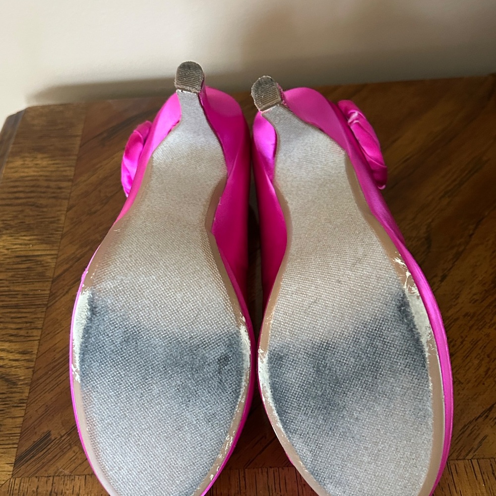 Shoes - Picture 5 of 5